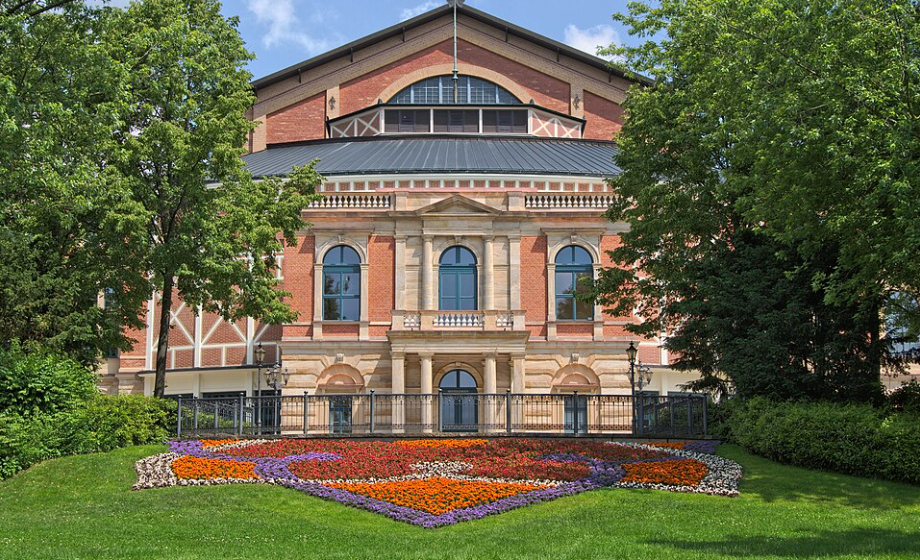The Bayreuth Festival Institutionalizes Populism for its 150th Anniversary